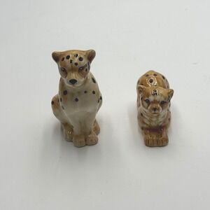 Cracker Barrel Cheetah Salt and Pepper Shaker Set Ceramic Safari Animal Decor